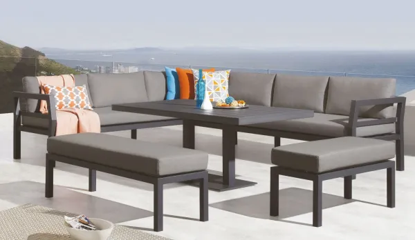 Rinconera comedor exterior con bancos