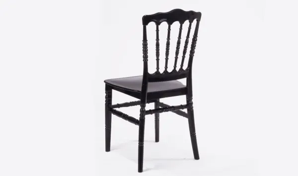 Silla de polipropileno reforzada (Exterior e interior)