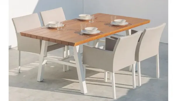 Conjunto comedor jardín de aluminio con madera exterior tratada
