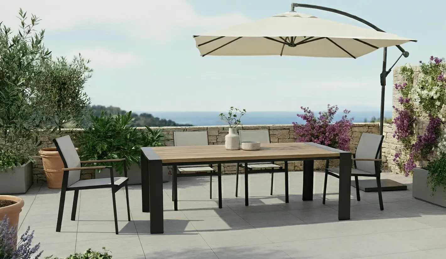 Muebles comedor exterior aluminio y madera de eucaliptus