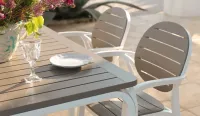 Mesa de 140 extensible a 210 con estructura de aluminio y tablero DURELTOP
