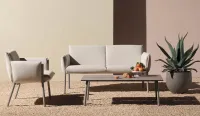 Sillón de acero individual con cojines desenfundables