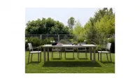 Mesa con sobre te tecnopolímero extensible