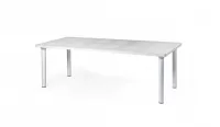 Mesa con tablero de polipropileno extensible